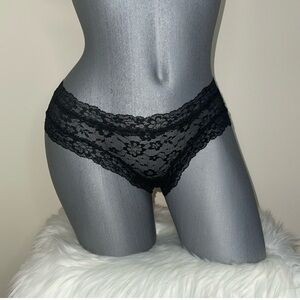 VICTORIAS SECRET POSEY LACE CHEEKY PANTY UNDERWEAR. NWT